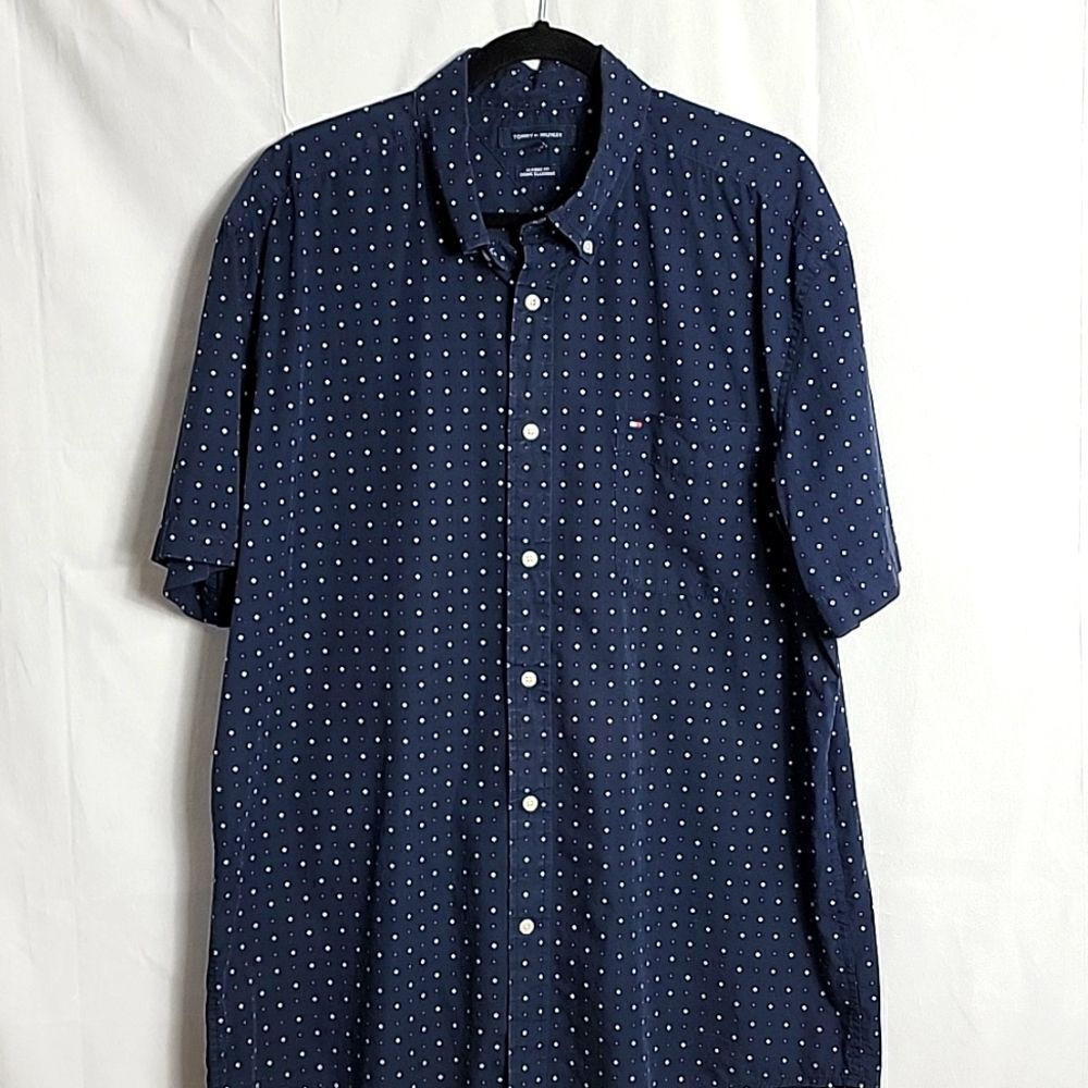 🖤5/$20🖤 TOMMY HILFIGER.. button down shirt..